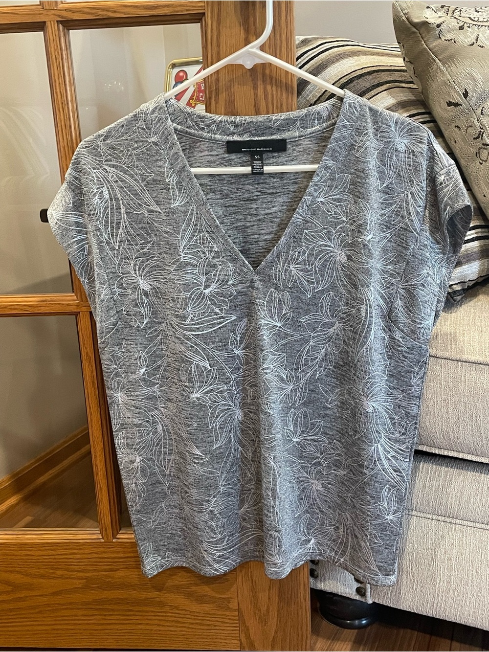 White House Black Market Silver Floral Metallic/Shimmer Tee with V-Neck, XS